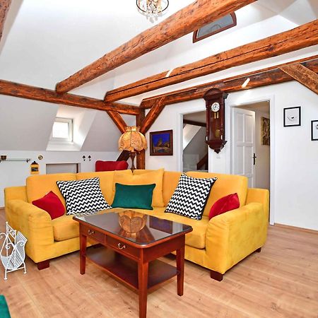 Romantic Apartment Under The Prague Castle Exterior foto